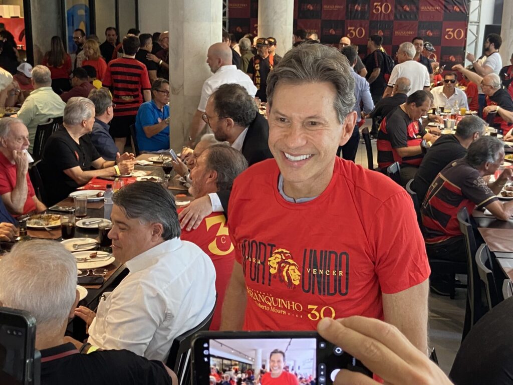 Gustavo Dubeux, Sport