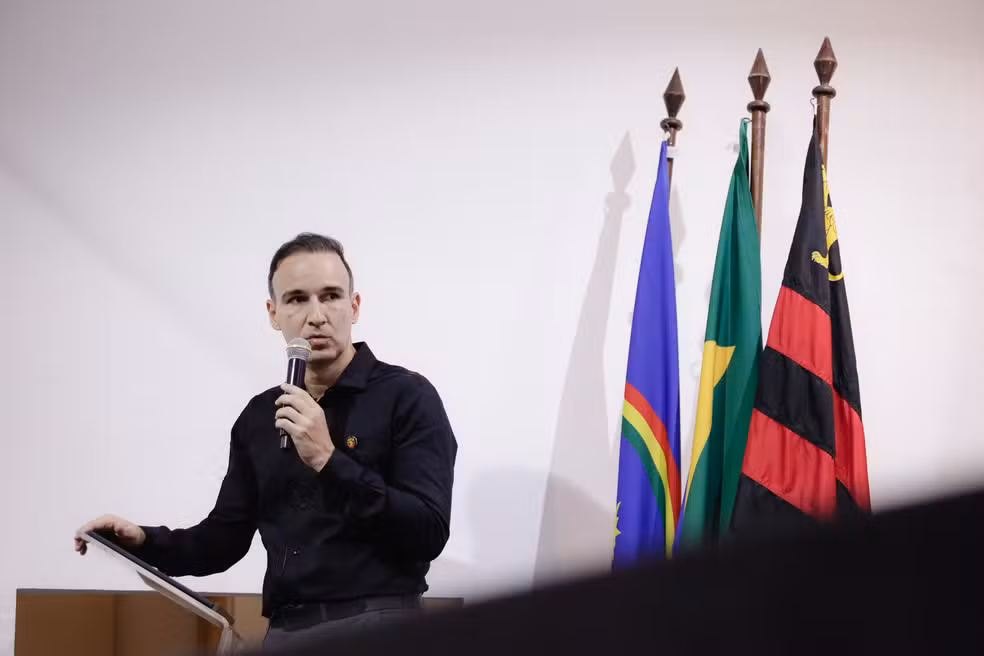 g8iv8f3wcaan0nm Matheus Souto Maior, Sport