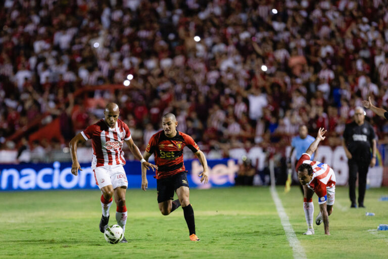 Sport perde para o Náutico