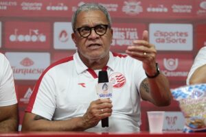 Hélio dos Anjos fala do Sport