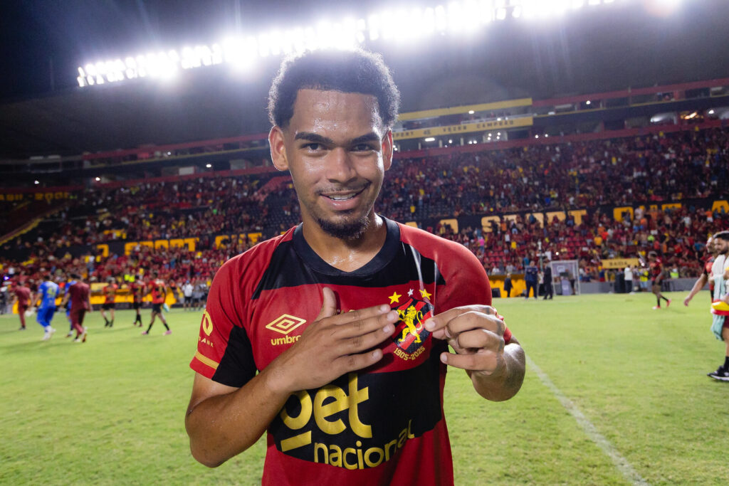 55072073234_ad172cd915_k Micael, Sport