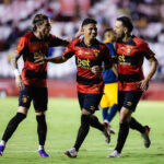 Sport vence o Retrô