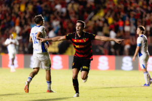 Carlos De Pena, Sport