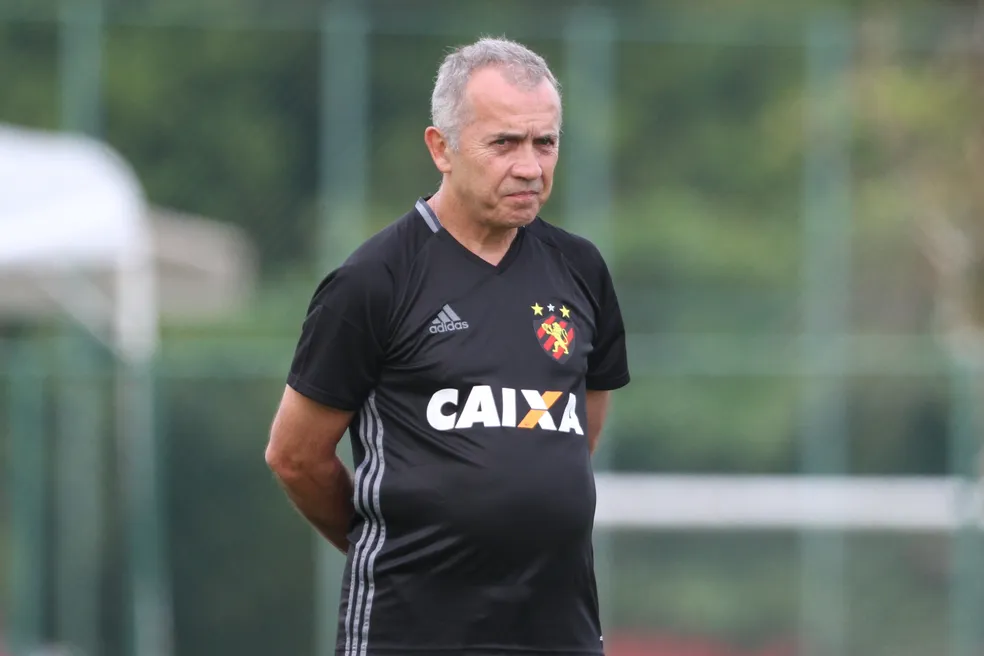 Nelsinho Baptista, Sport