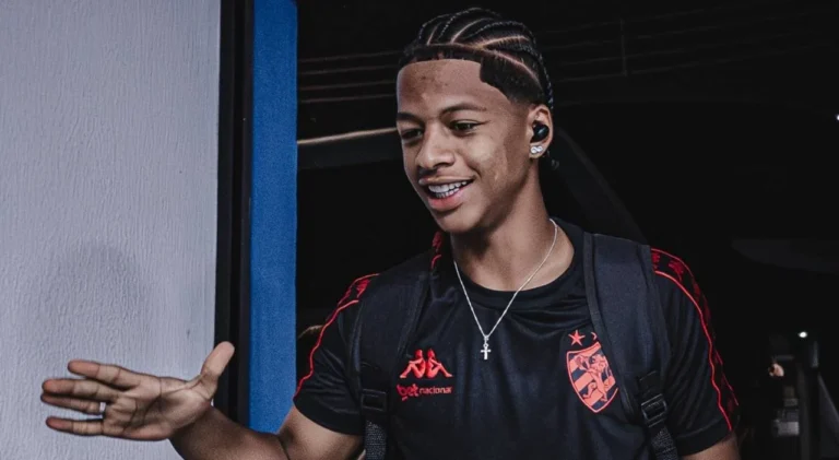 Zé Lucas, Sport